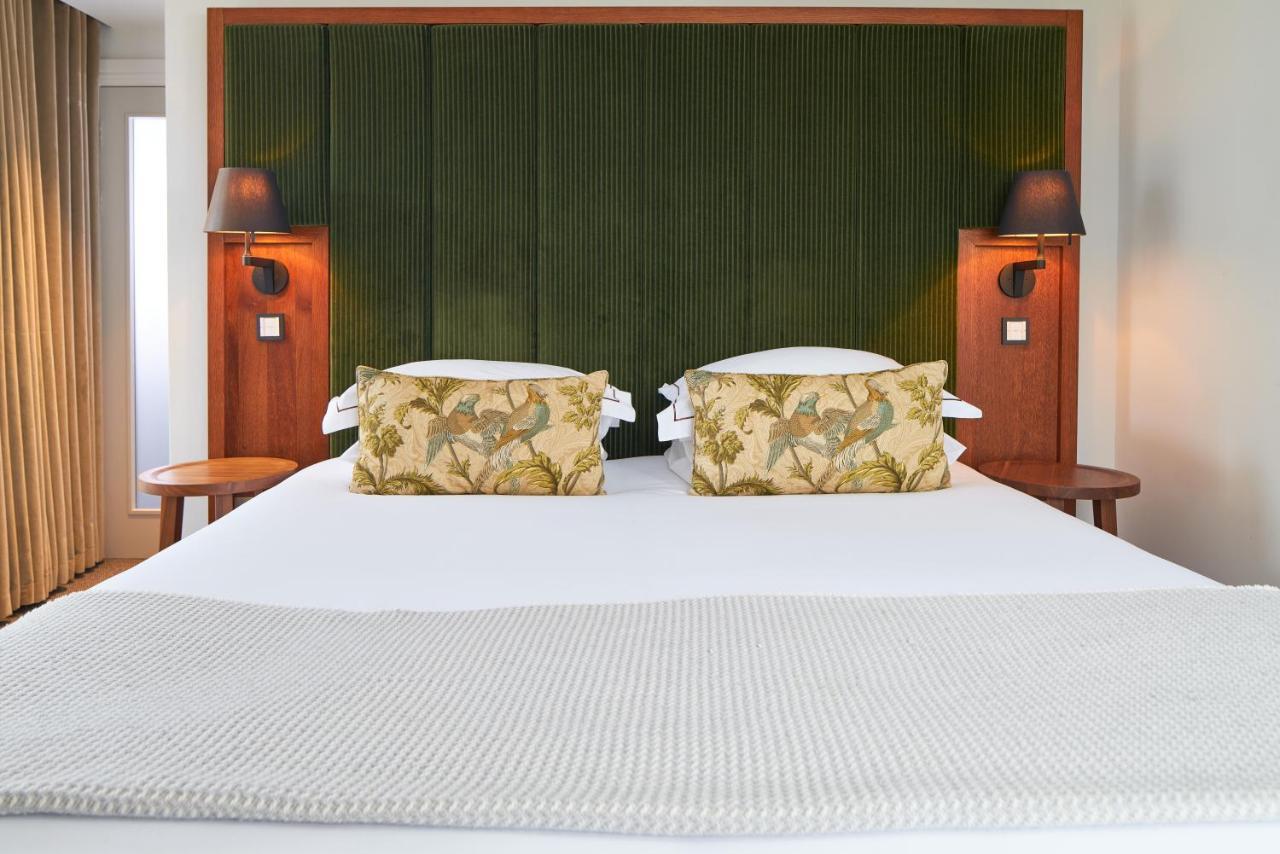 Cheval The Edinburgh Grand Aparthotel Exterior foto A bed with a mattress